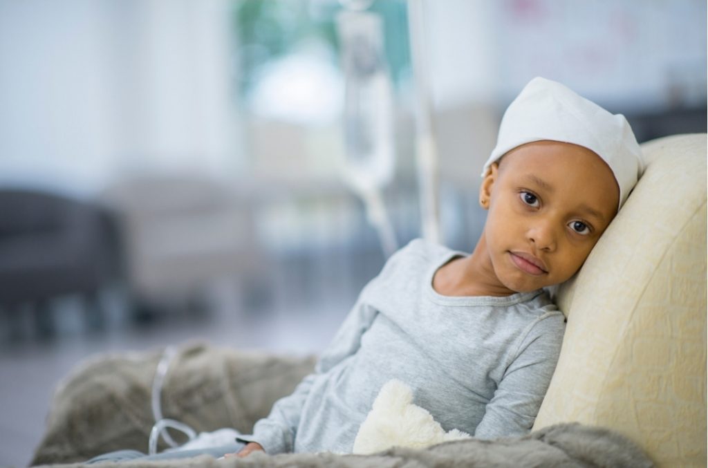 Conoce los signos que podrían advertir la presencia de cáncer infantil